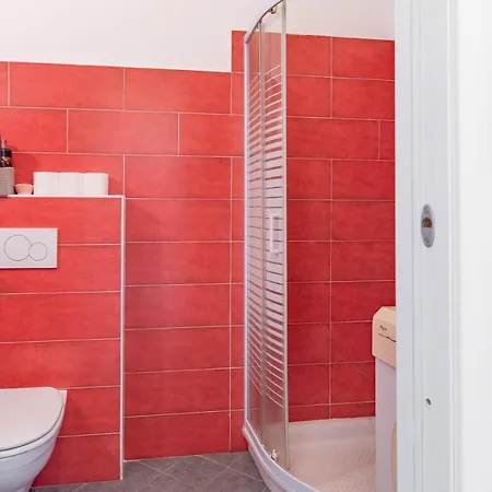 Daire Two Bedrooms + Balcony - Students *