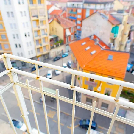 Two Bedrooms + Balcony - Students Torino
